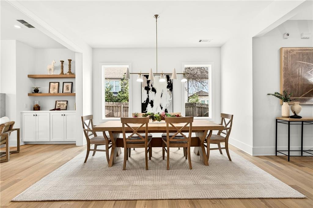 1326 Oaklawn Avenue NE