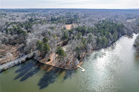 Homes For Sale - 125 Lowe Road<br/> Milledgeville, GA 31061