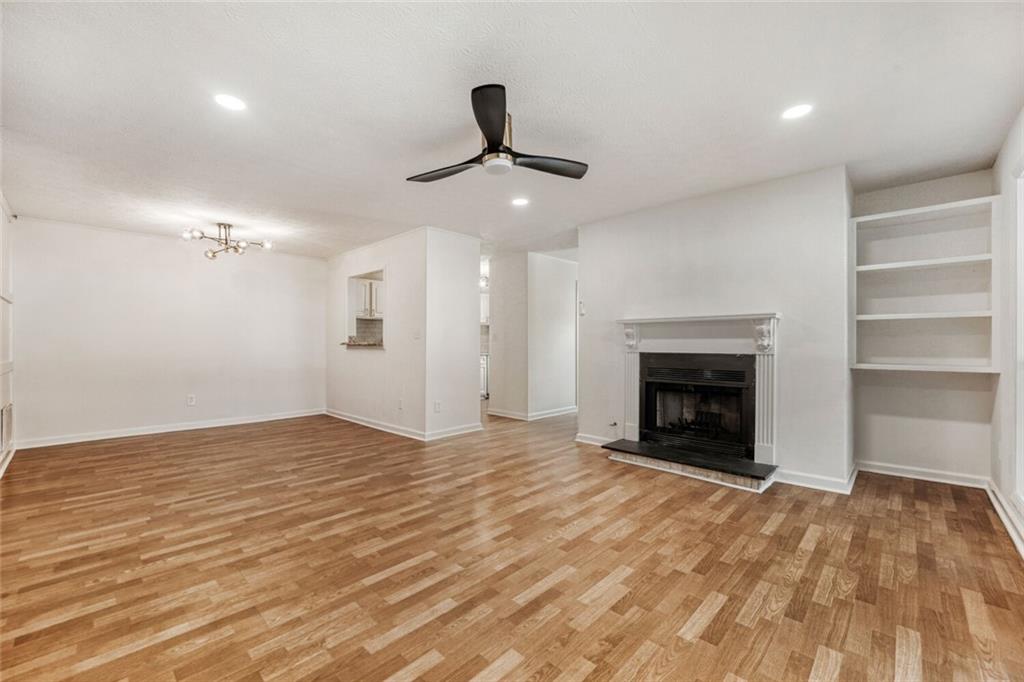 1107 Wynnes Ridge Circle SE