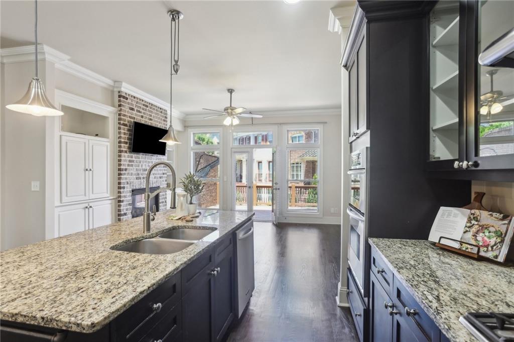 345 Alderwood Lane, Sandy Springs, Georgia image 6