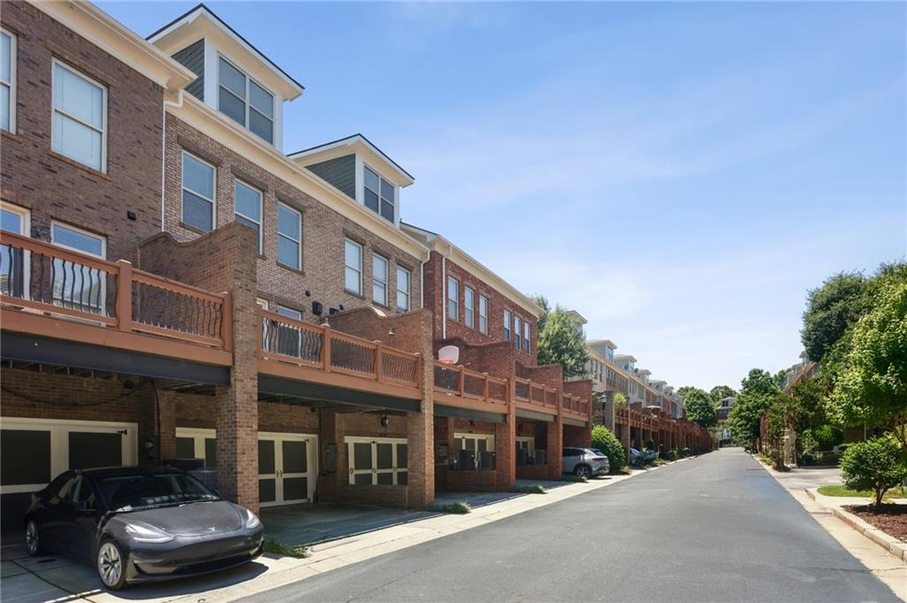 345 Alderwood Lane, Sandy Springs, Georgia image 25