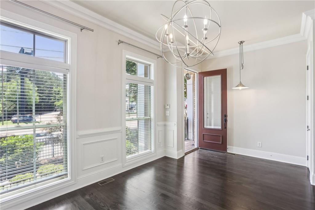345 Alderwood Lane, Sandy Springs, Georgia image 2