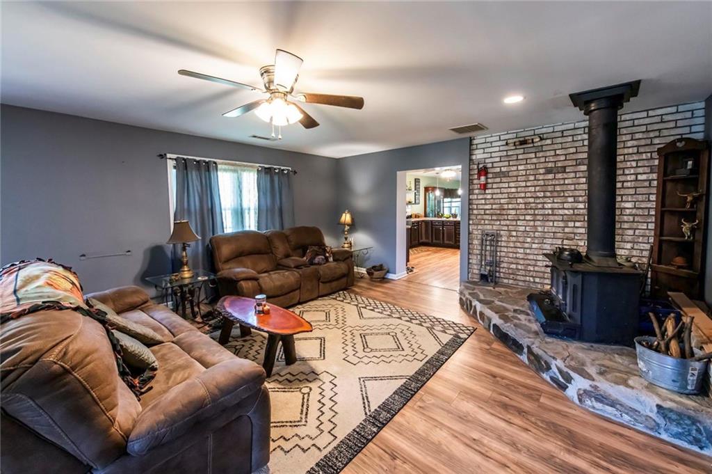 689 Hardin Road, Temple, Georgia image 3