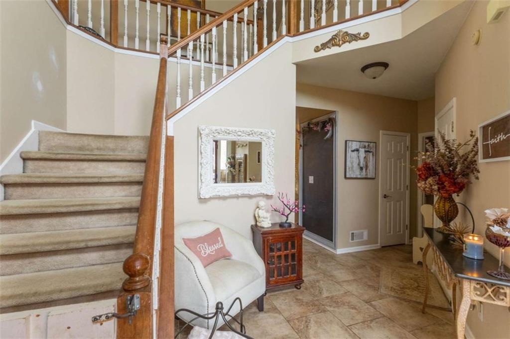 1722 Laurel Song Trail