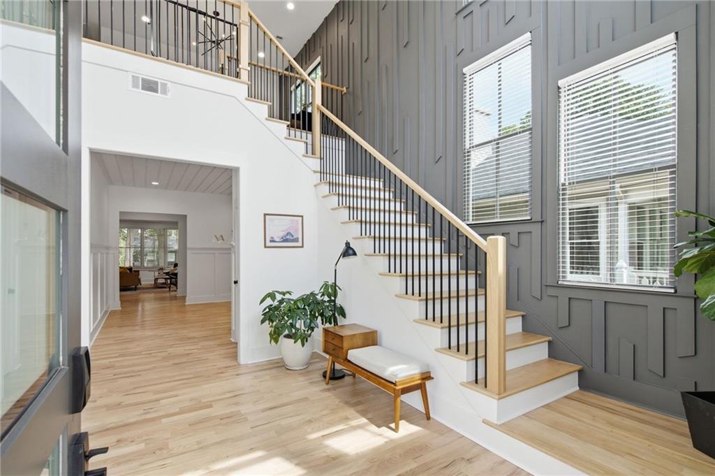 60 Bates Avenue SE