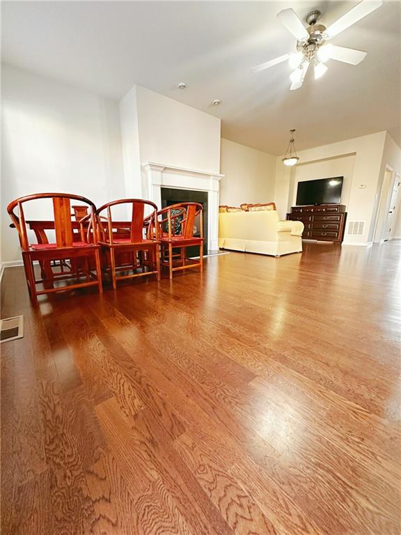 4438 Lassen Court, Suwanee, Georgia image 3