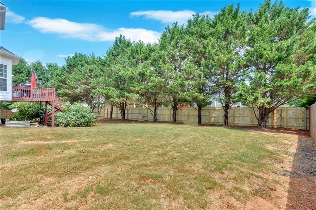 76 Colonial Circle NW