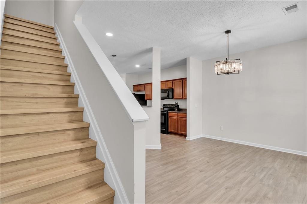 2039 Bayrose Circle