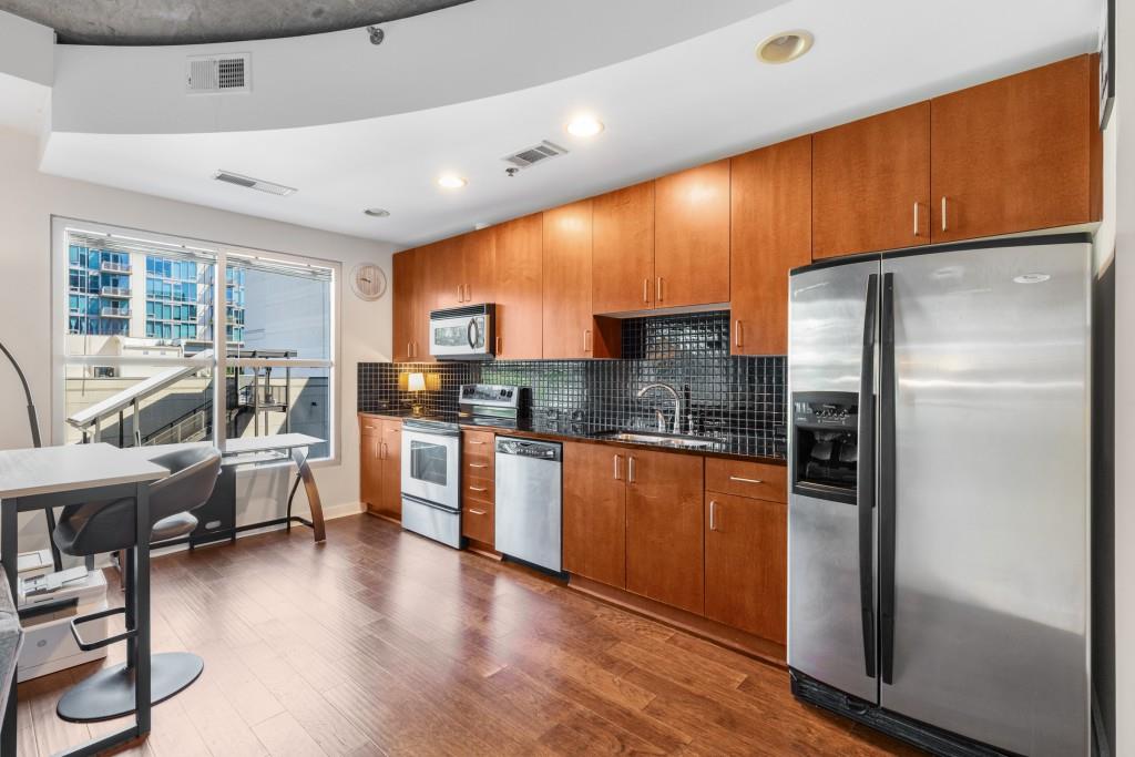 250 Pharr Road NE 504