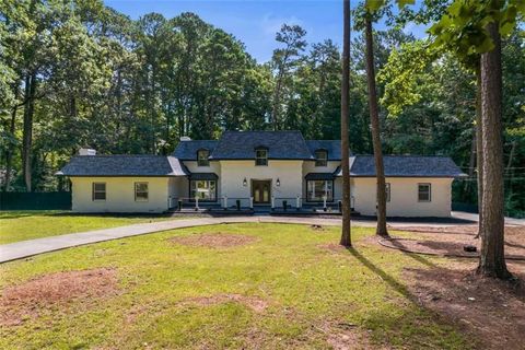 2023 Stoneleigh Drive Stone Mountain GA 30087