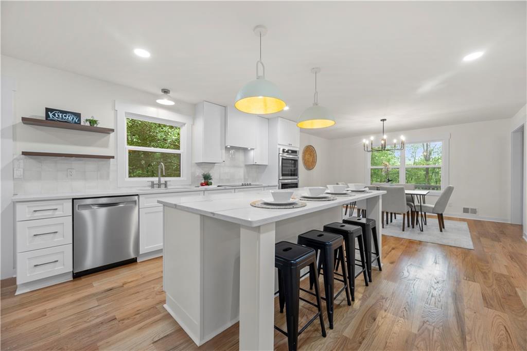 3710 Country Estate Dr NW