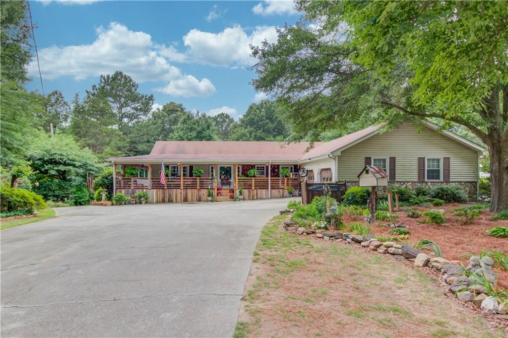 Photo 1 of 51 — 2521 Stone Drive SW, Lilburn, GA 30047