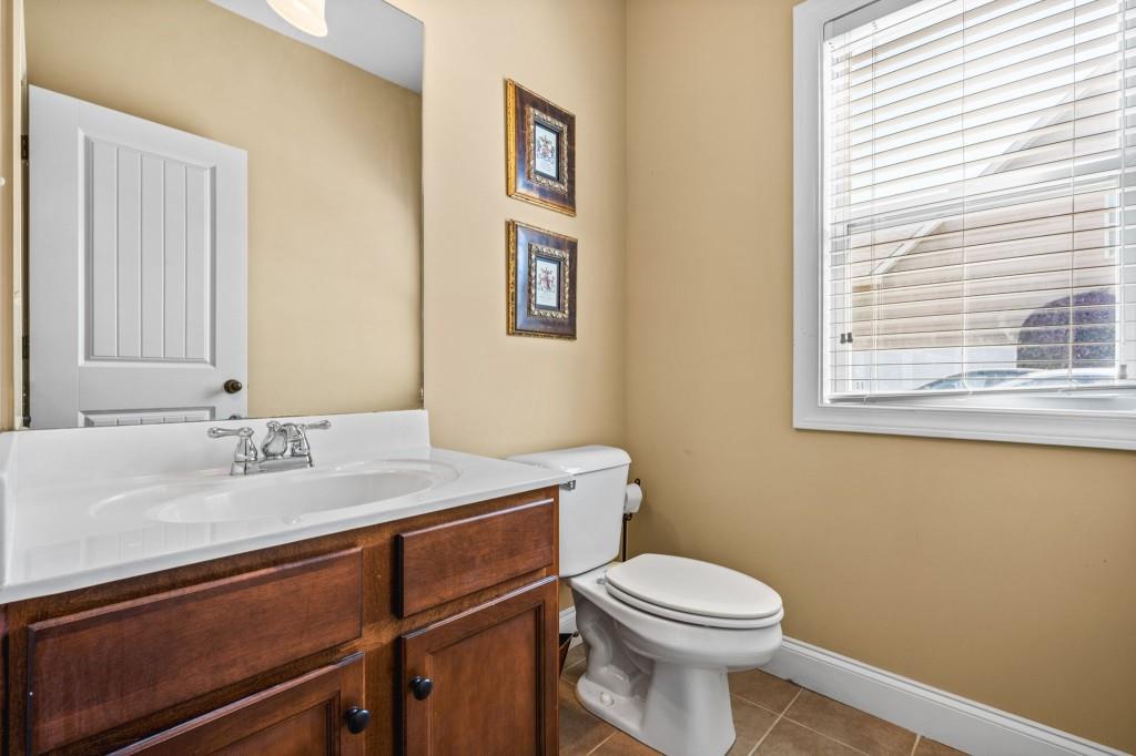 1041 Sweetwater Bridge Circle, Douglasville, Georgia image 11