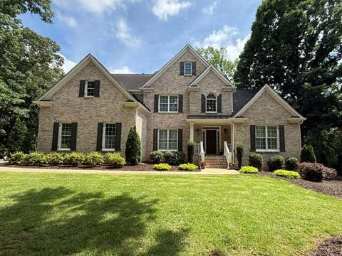Homes For Sale - 1035 Lillian Drive<br/> Alpharetta, GA 30004