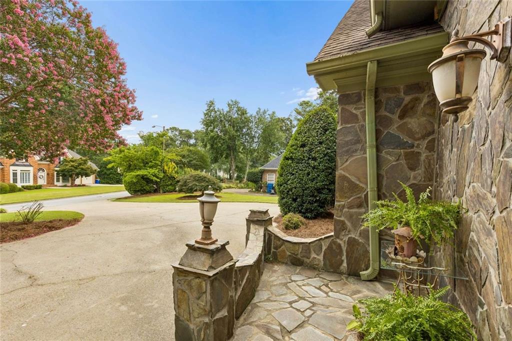 3485 Sheridan Chase SE