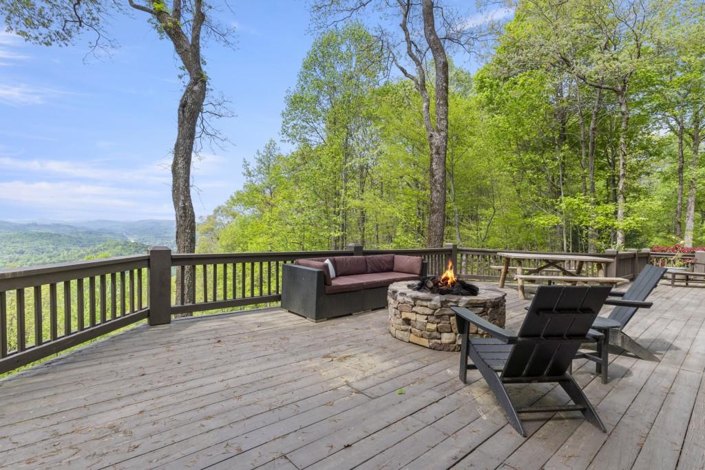 852 Black Bear Den Road, Clayton, Georgia image 11