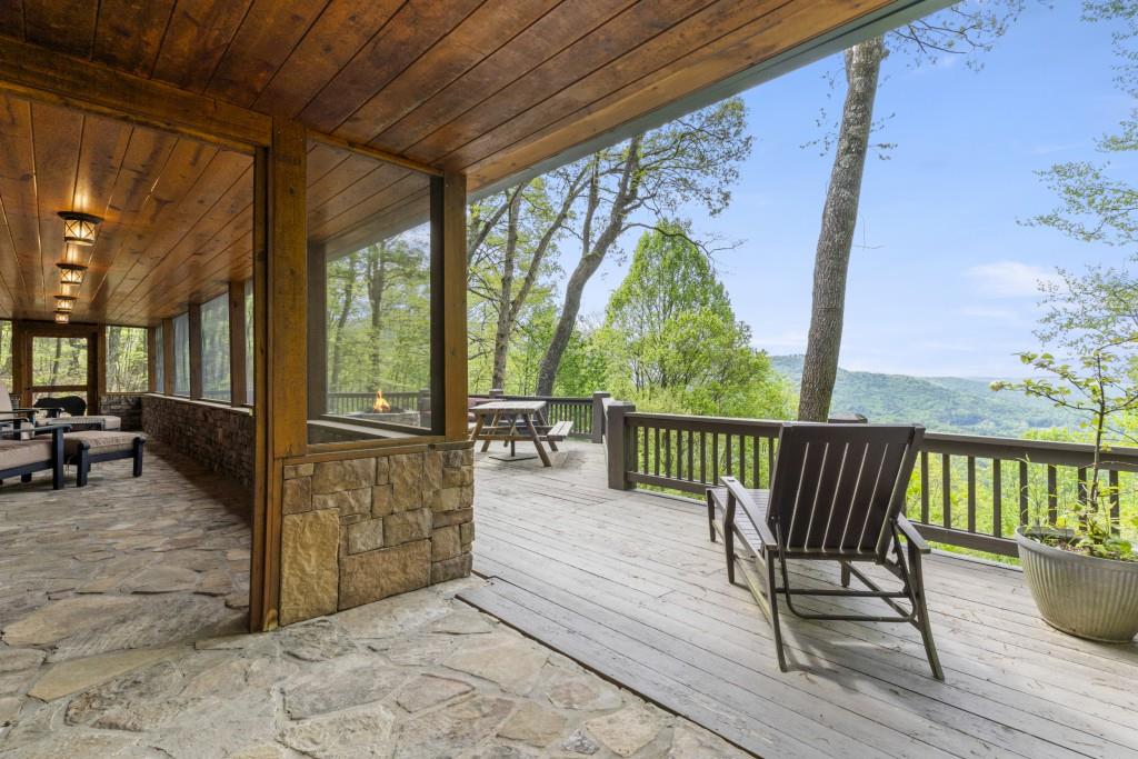 852 Black Bear Den Road, Clayton, Georgia image 9