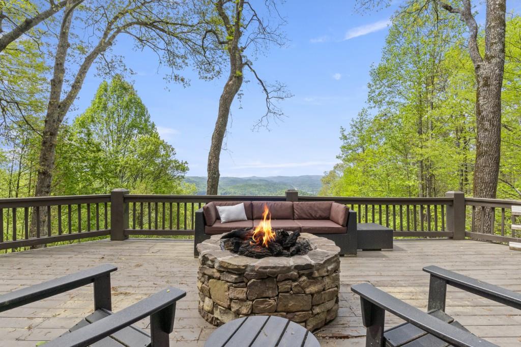852 Black Bear Den Road, Clayton, Georgia image 12