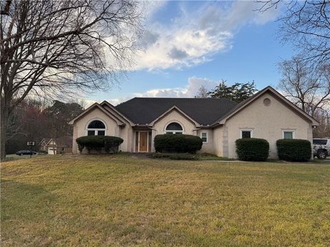 Homes For Sale - 1001 Marie Hill Court<br/> Conyers, GA 30094