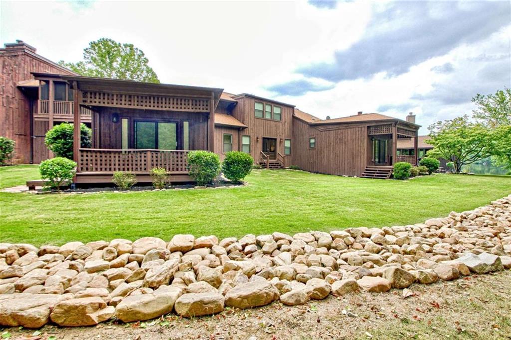 4 & 5 Northlake Circle