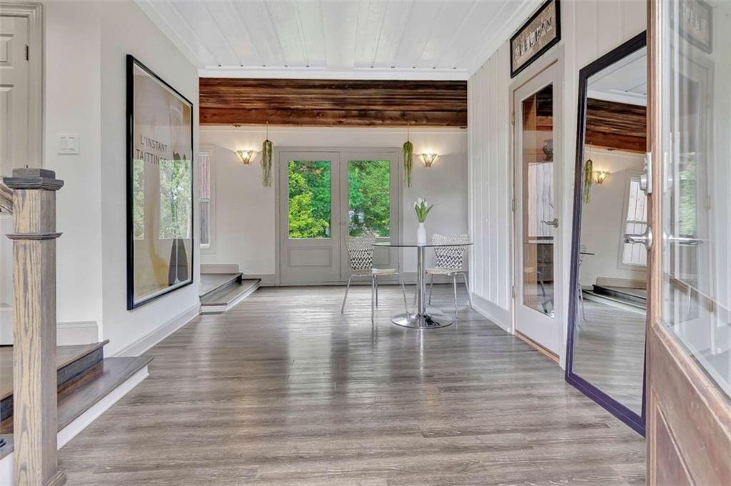 4 & 5 Northlake Circle