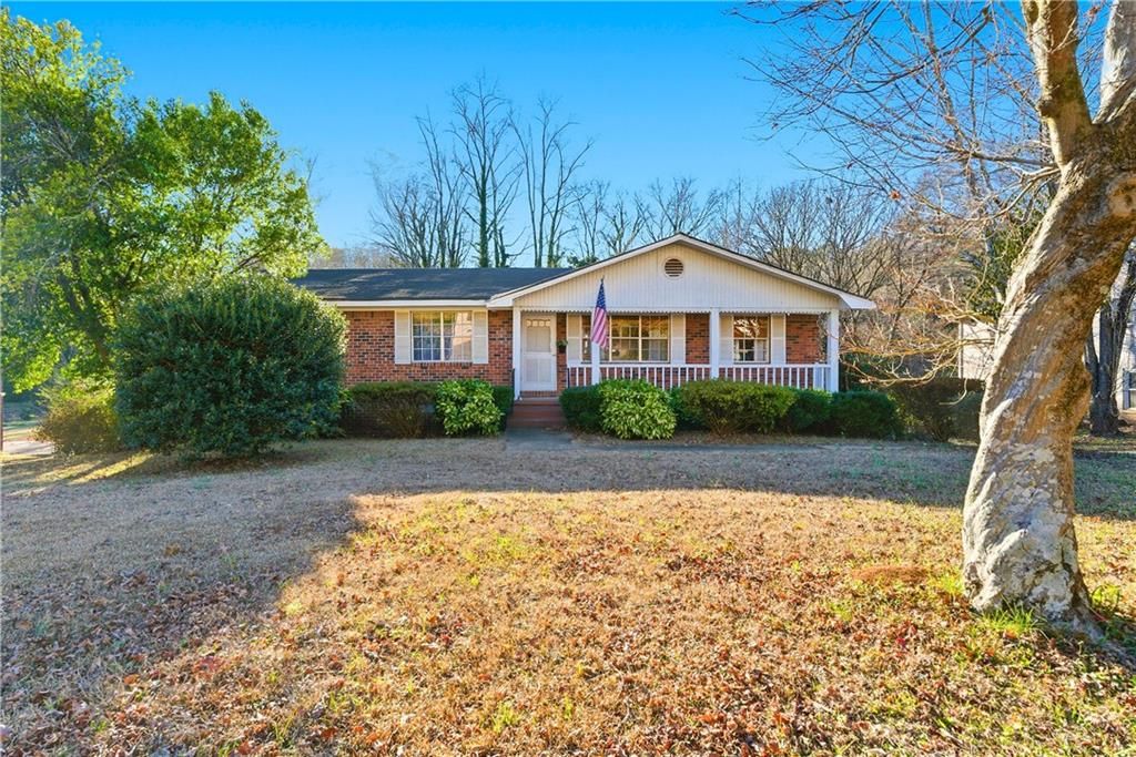 Photo of 3033 Thrasher Circle, Decatur, GA 30032 (MLS # 7705278)