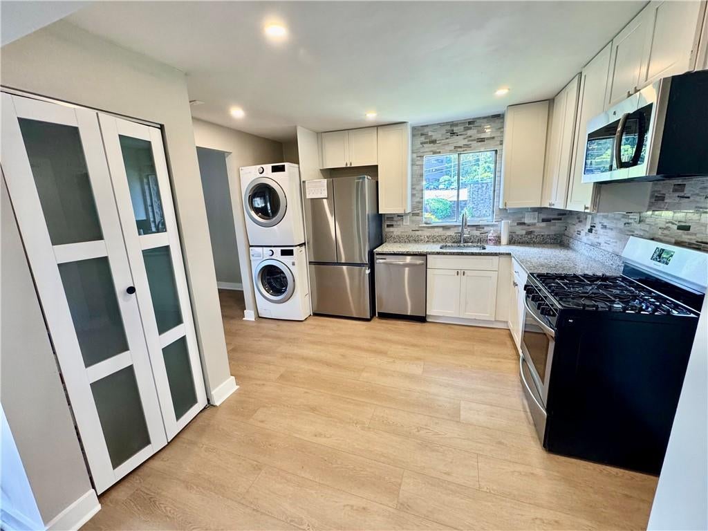 346 Carpenter Drive 17