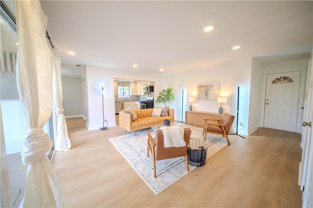 346 Carpenter Drive 17