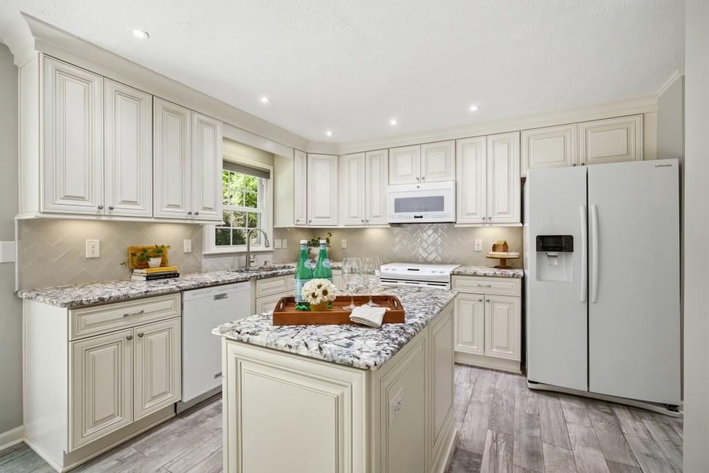 2304 Milstead Circle