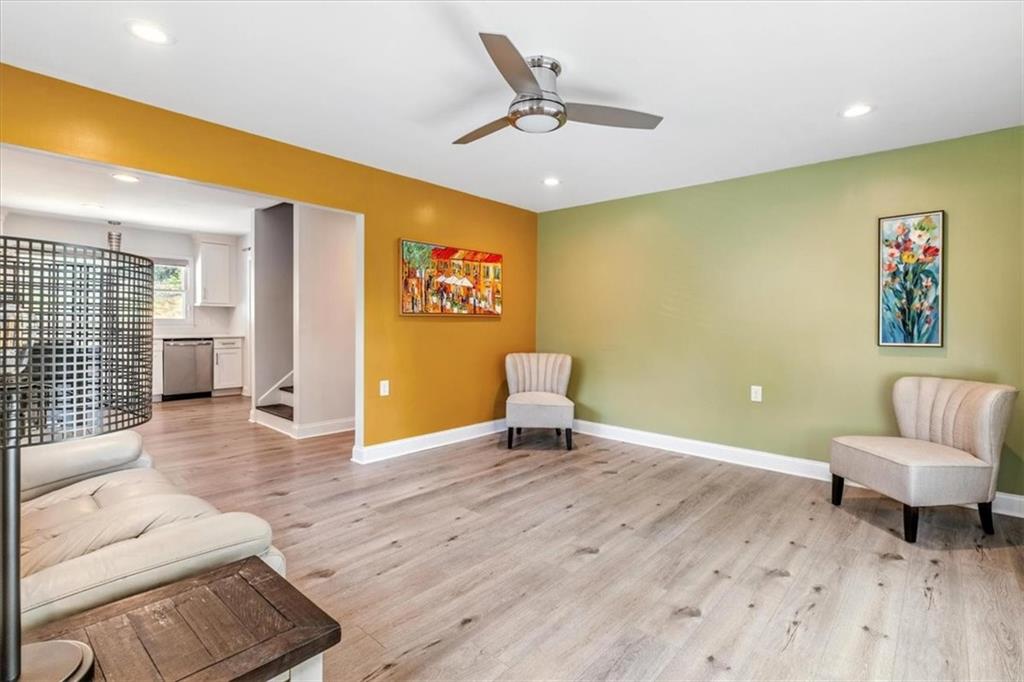 145 Mountain View Road SE
