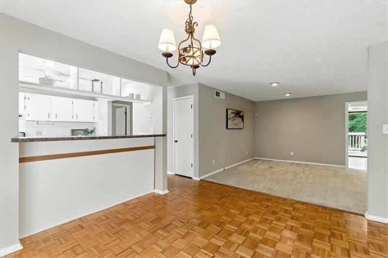 CEDAR CIRCLE - Residential