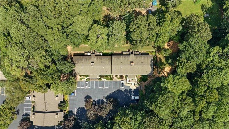 CEDAR CIRCLE - Residential