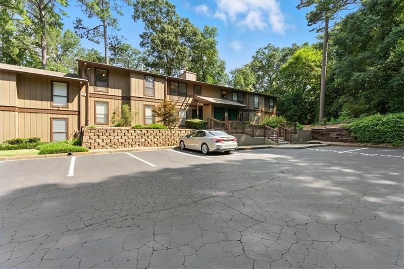 3952 Cedar Circle