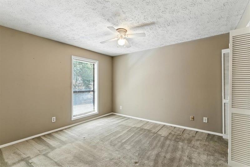 CEDAR CIRCLE - Residential