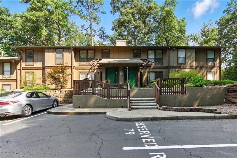 3952 Cedar Circle