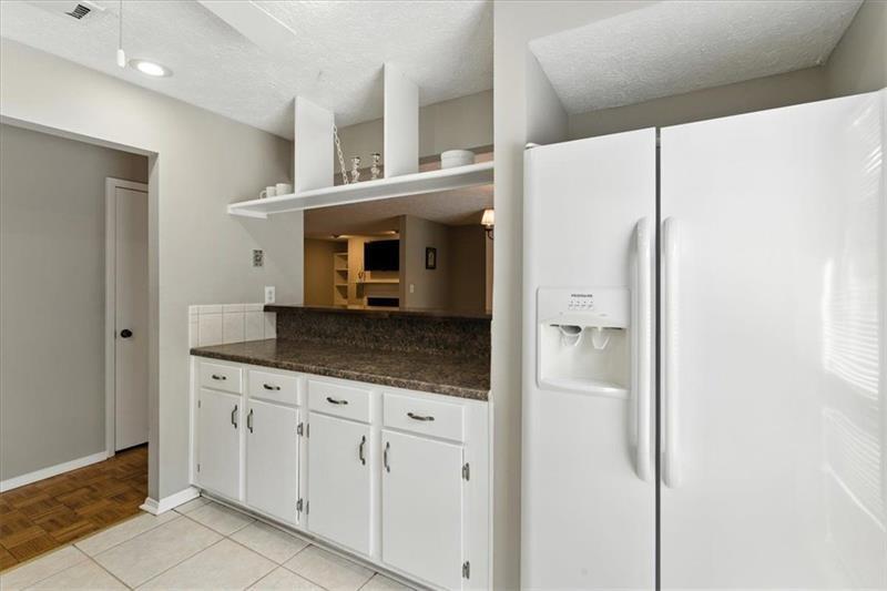 CEDAR CIRCLE - Residential