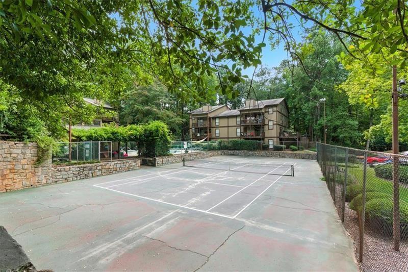 CEDAR CIRCLE - Residential