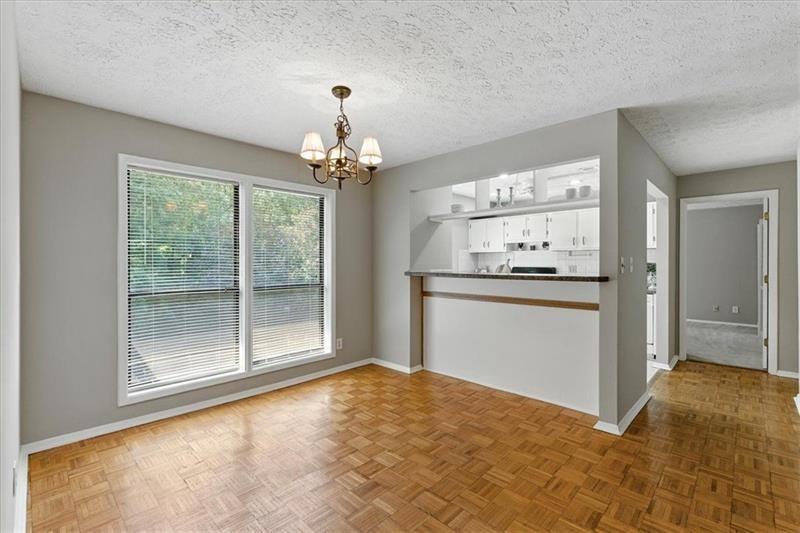 CEDAR CIRCLE - Residential