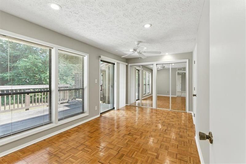 CEDAR CIRCLE - Residential