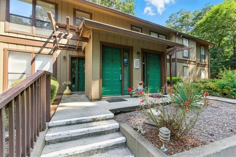 3952 Cedar Circle