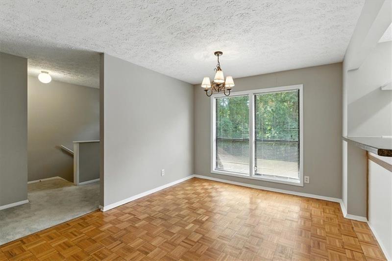 CEDAR CIRCLE - Residential