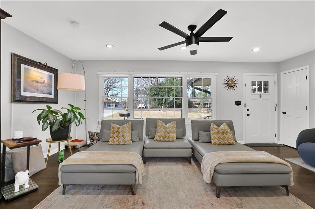 5952 Robin Hood Lane