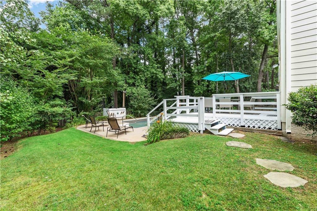 440 Barrington Drive W