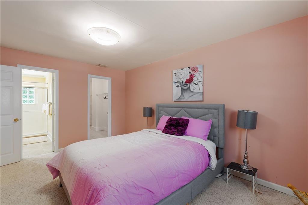 440 Barrington Drive W