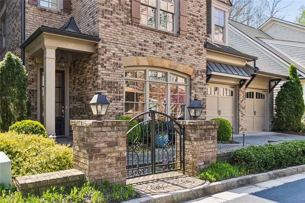 317 Riversedge Drive NW