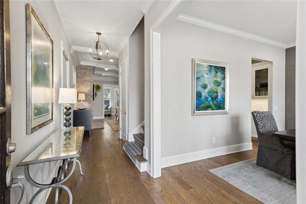 317 Riversedge Drive NW