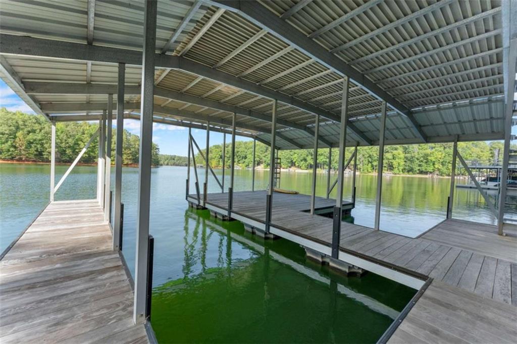 5750 Chestatee Landing Drive