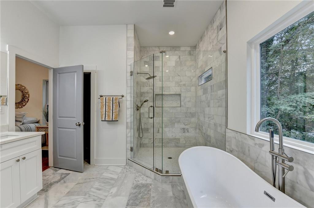 2259 Fernwood Drive