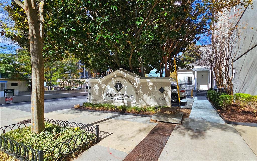 Peachtree Walk - Residential