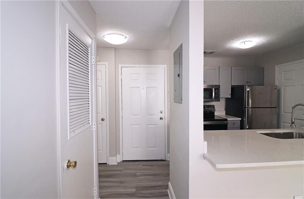 1074 Peachtree Walk NE B 216